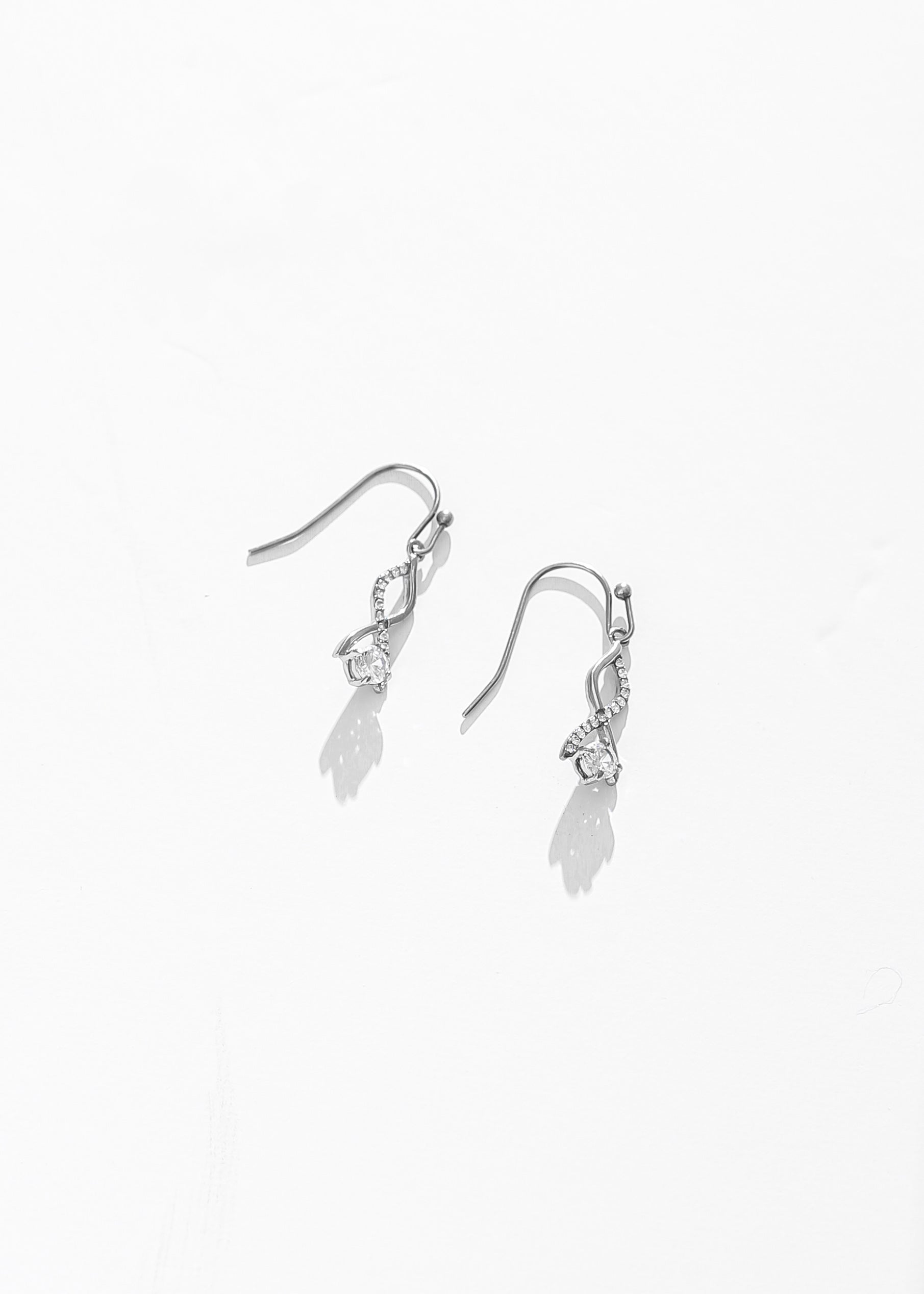 Luna Twist Earrings