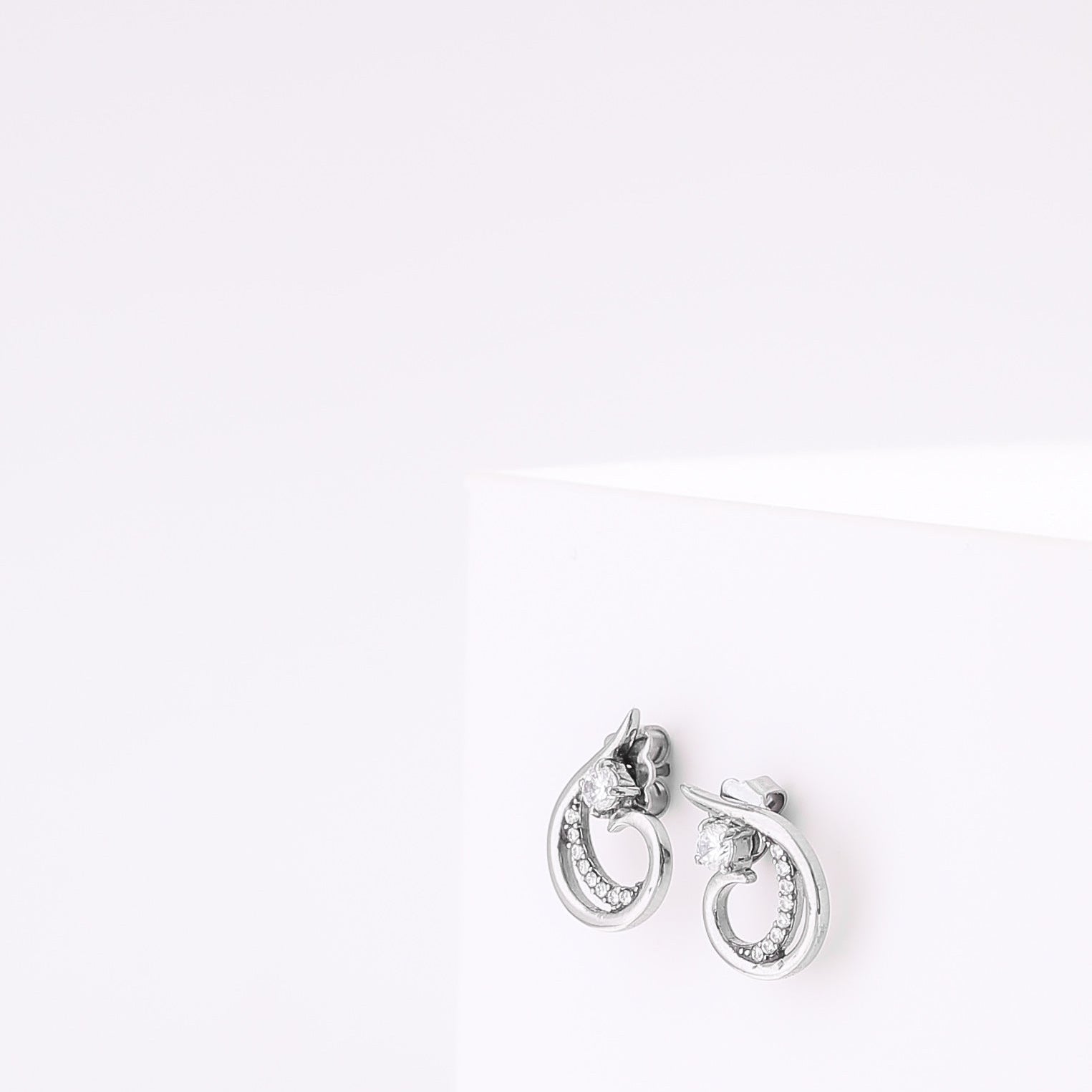 Elara stud Earrings
